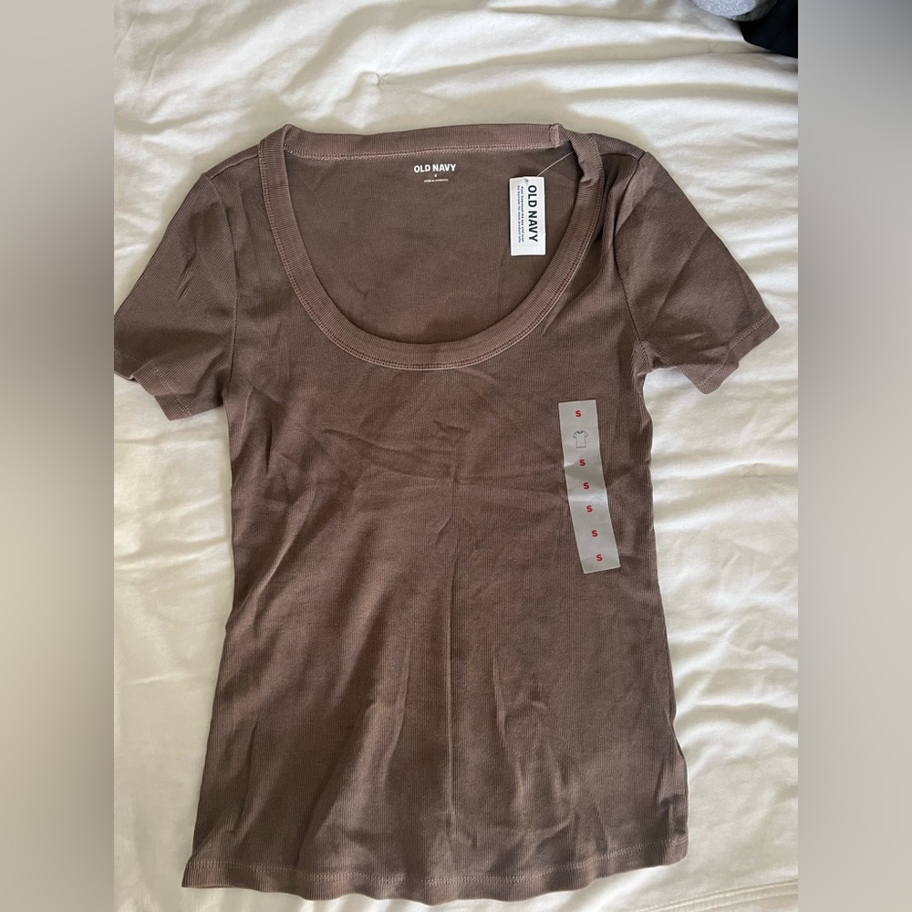 Old navy crew top